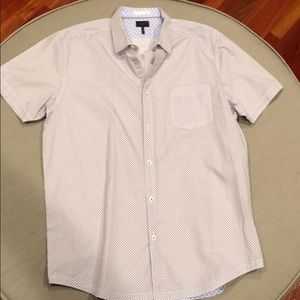Short sleeve dress shirt